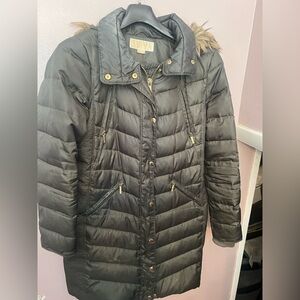 Michael Kors Women's Black Puffer Coat with Faux Fur Hood Size L Pre Owned